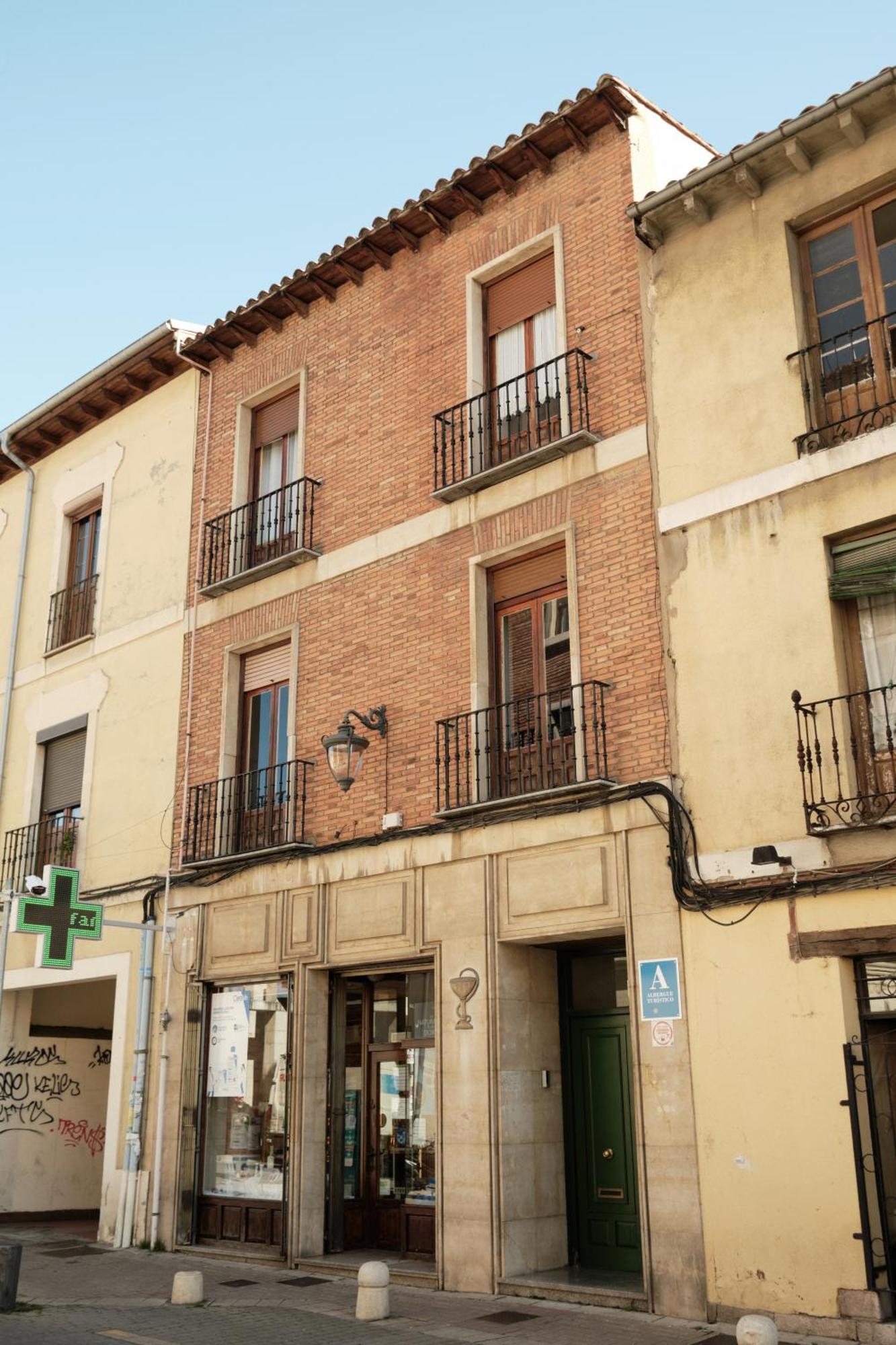 Hostel Rua 35 Leon Exterior photo